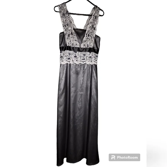 JS Collections | Dresses | Js Collection Beaded Black Lace Formal Gown Size  8 | Poshmark